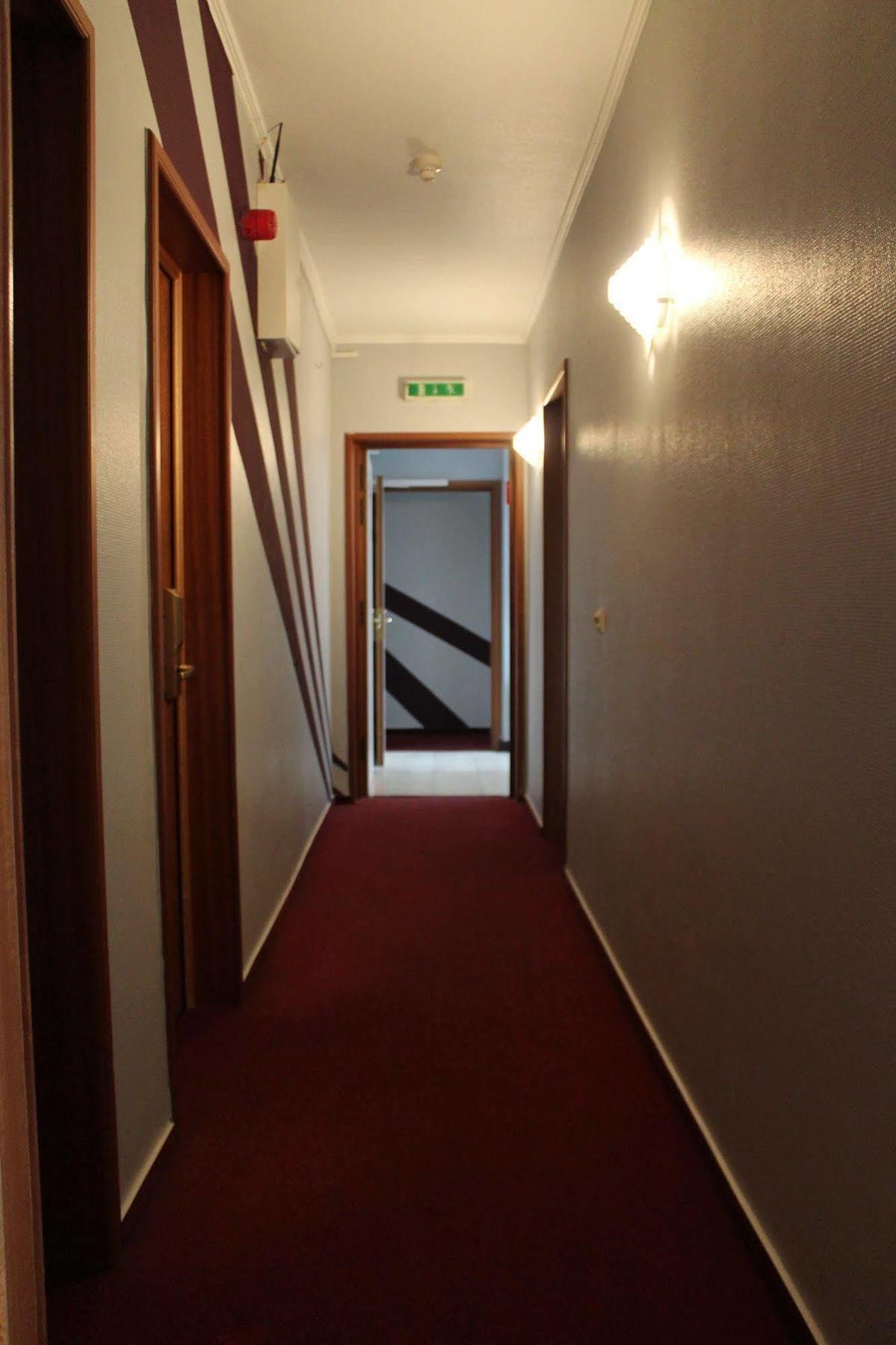 Yasha Hotel Люксембург Екстериор снимка