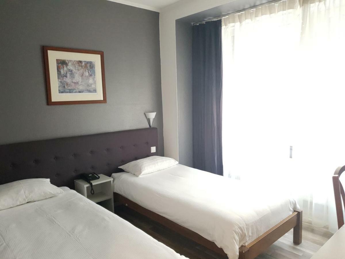 Yasha Hotel Люксембург Екстериор снимка