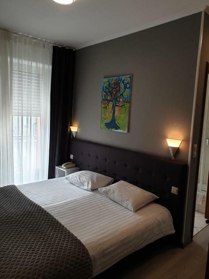 Yasha Hotel Люксембург Екстериор снимка
